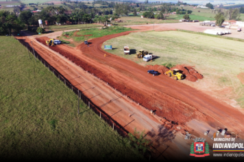 Foto - Prefeitura de Indianópolis deu início às obras duplicação da Av Xavantes saída para São Manoel
