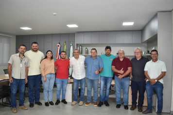 Prefeito de Indianópolis recebe autoridades regionais