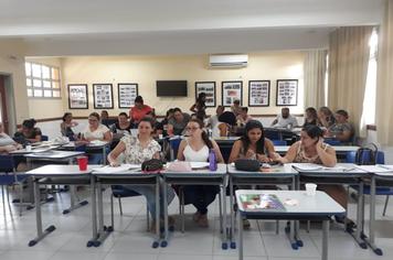 Professores da Escola Municipal Izoda Rizzato Liuti recebem capacitação