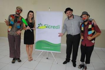 Secretaria de Educação de Indianópolis e Banco Sicredi promovem Caravana Kids