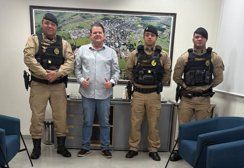 Reunião fortalece parceria entre Administração Municipal e Polícia Militar em Indianópolis